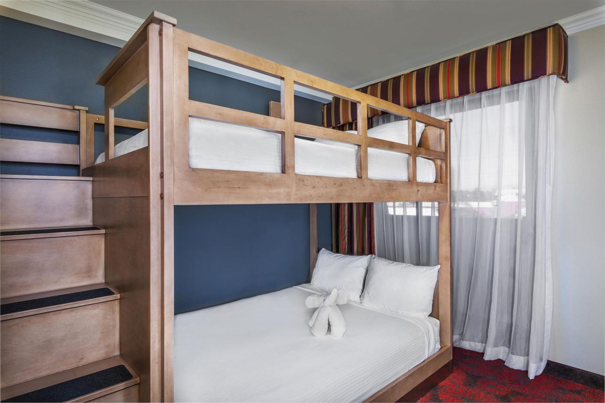 King Suite Bunk Beds